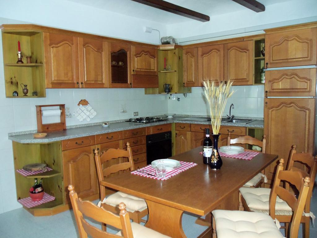 Casa Dei Ciliegi Castell'Alfero Villa Cameră foto